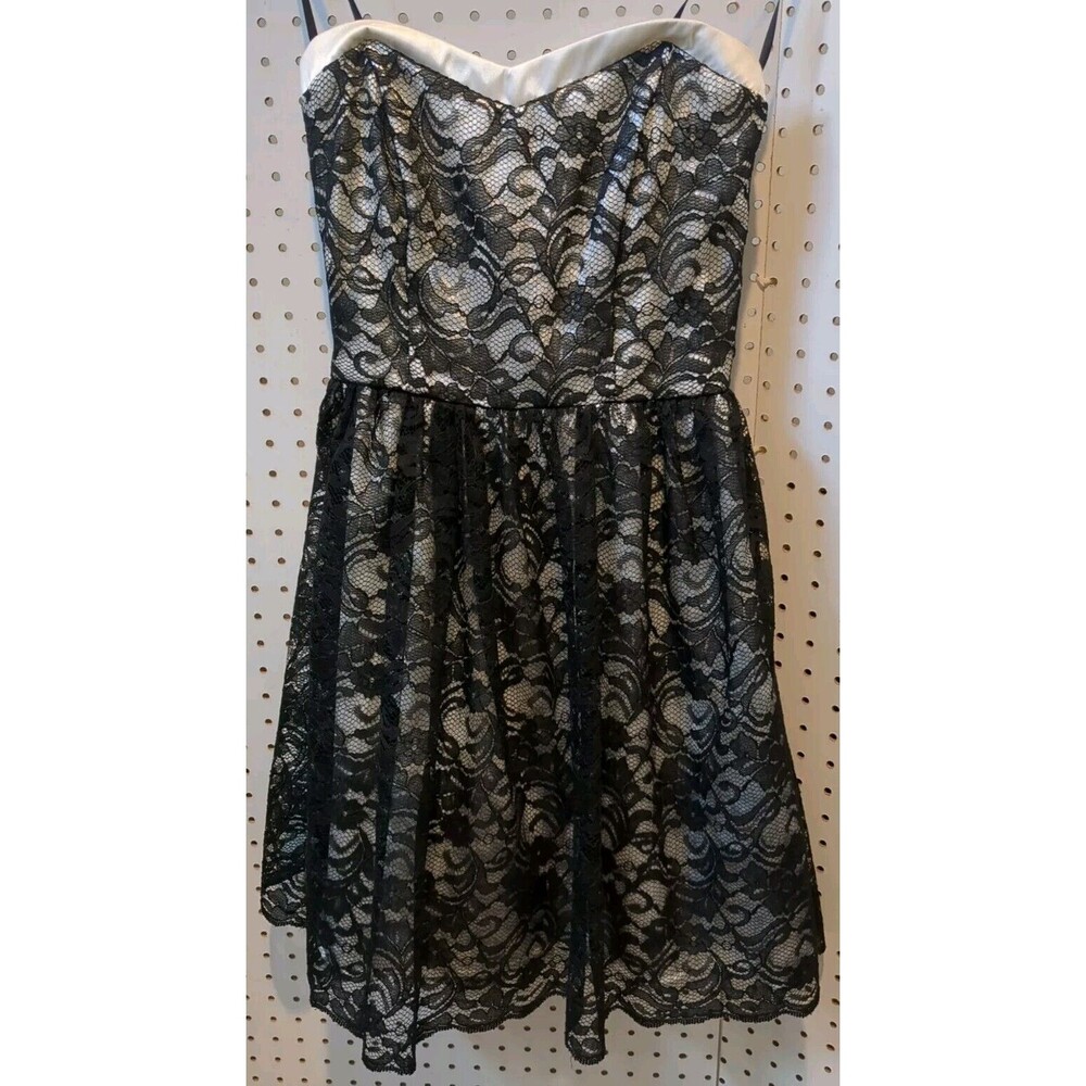 B Darlin Dress Size 8 Black Lace Floral Sleeveless